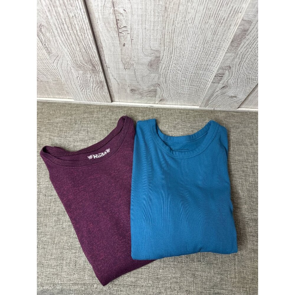 Lot of 2 Womens Short & Long Sleeves Casual Crewneck Tops T Shirts Size XS
